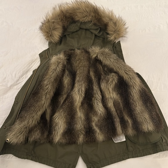 Gap Kids Canvas Jacket with Fur Vest - Picture 2 of 8